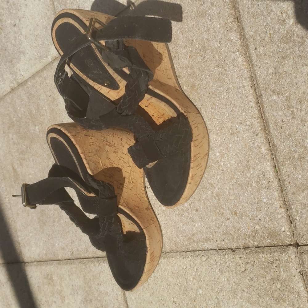 ❤EVA & ZOE Black suede sandals